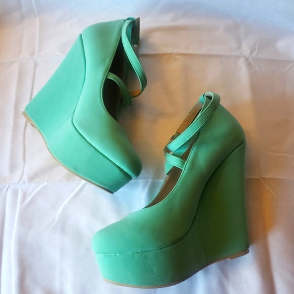 Size 7 Mint Green Platform Chase + Chloe - Picture 3 of 5
